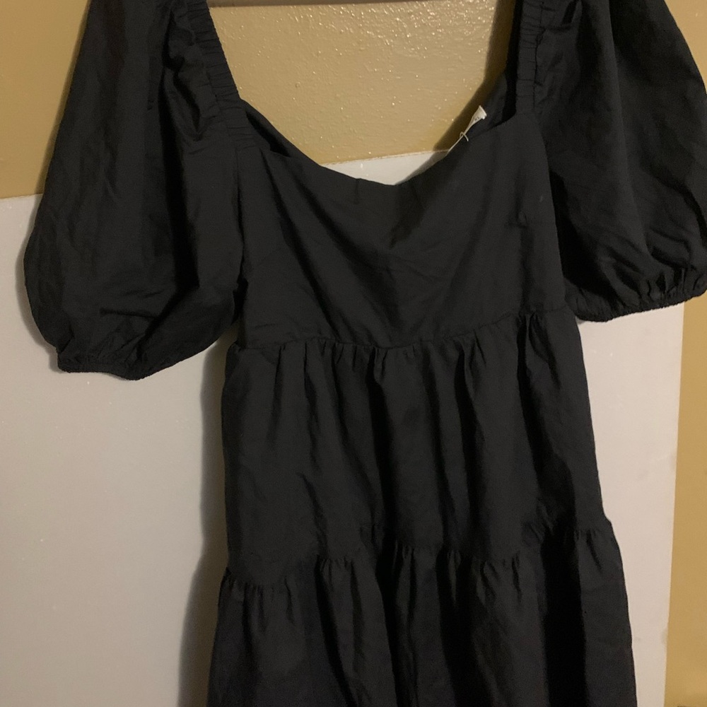 Classic Black Square-Neck Puff Sleeve Tie Back Dress - Picture 5 of 6